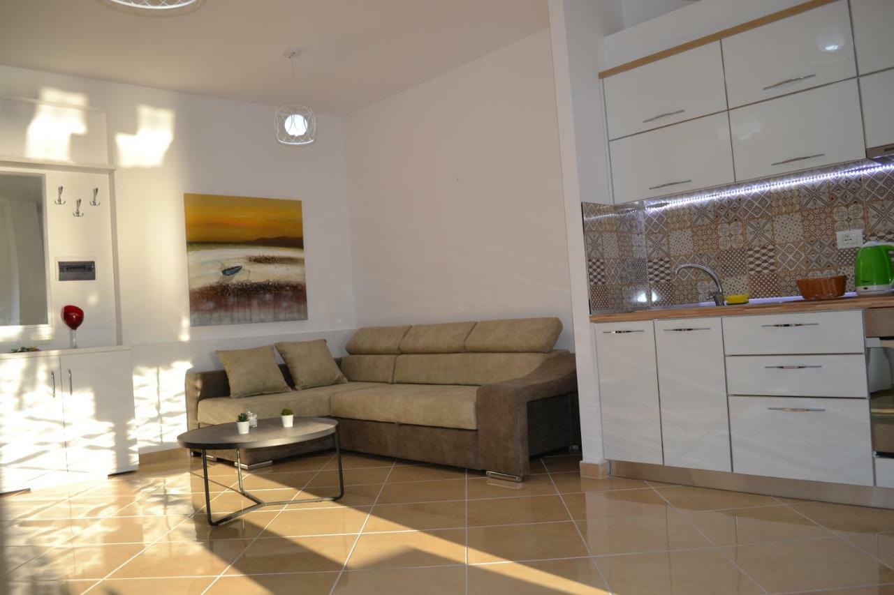 Seaview Penthouse 2 Bedrooms Apartment & Box Garage Vlorë Exterior foto